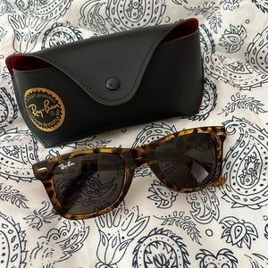 Ray Ban wayfarer classic sunglasses.